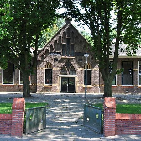 Bed & Breakfast De Oale School Lattrop Екстер'єр фото