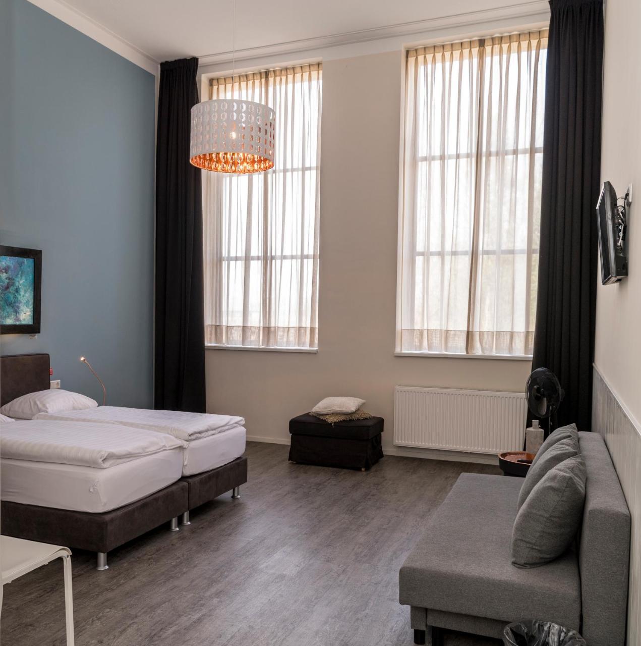 Bed & Breakfast De Oale School Lattrop Екстер'єр фото