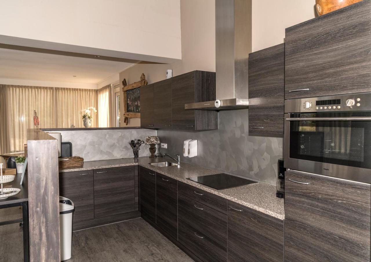 Bed & Breakfast De Oale School Lattrop Екстер'єр фото
